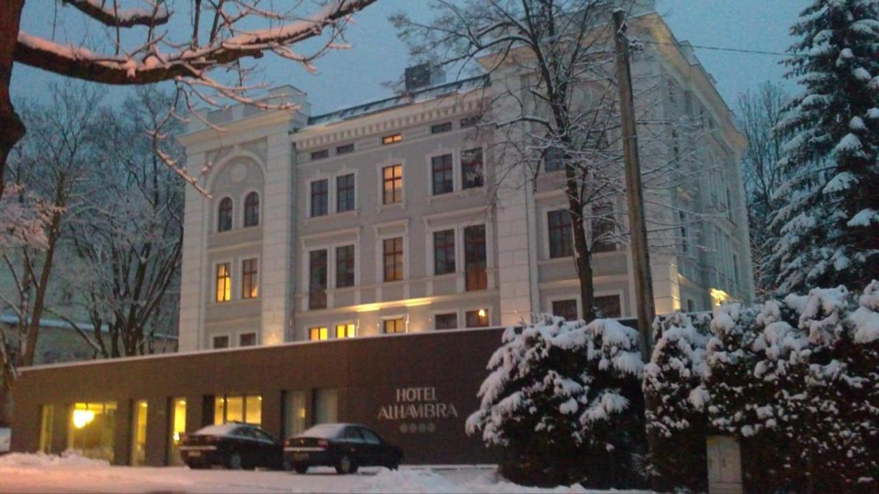 Hotel Alhambra Ladek-Zdroj Exterior photo